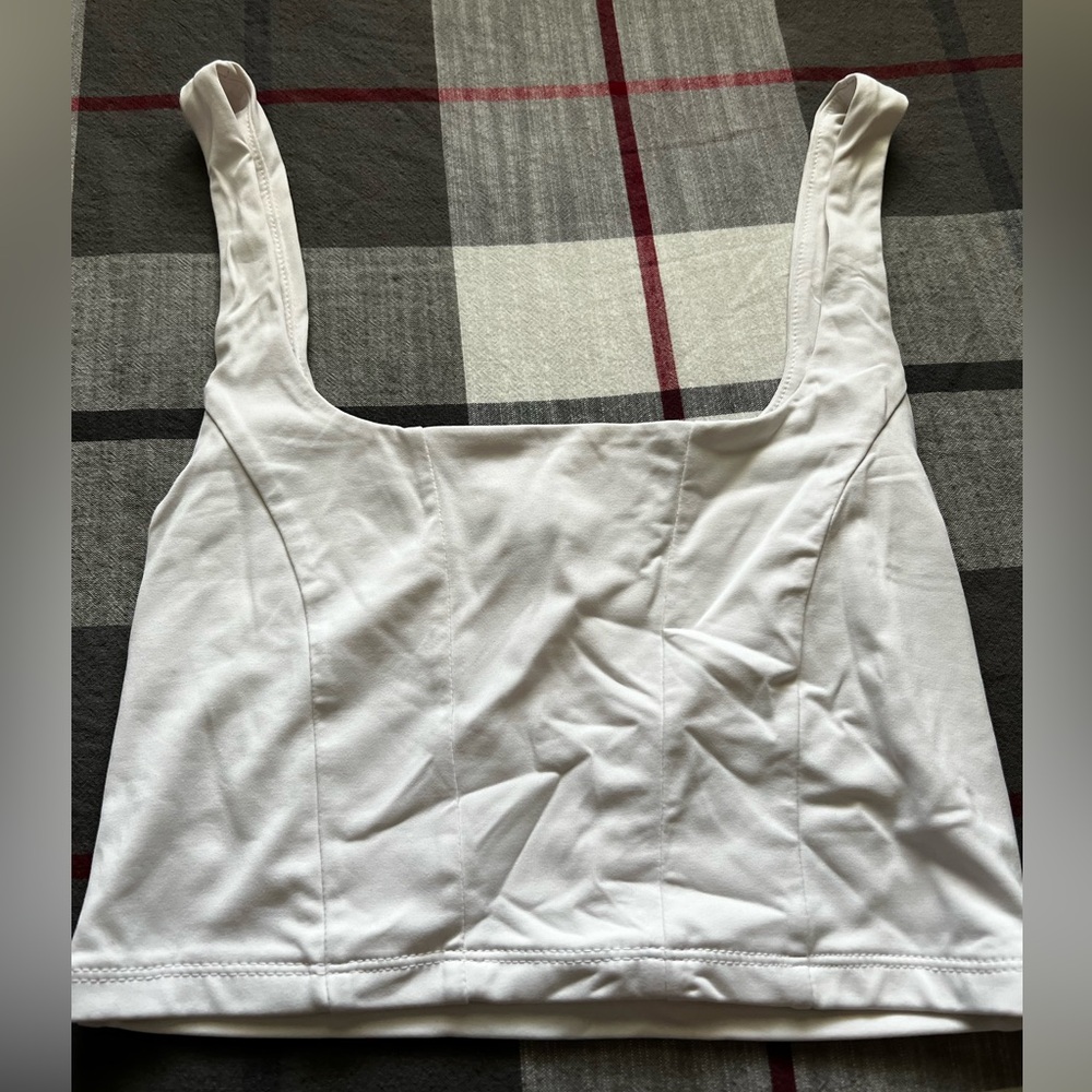White crop top
